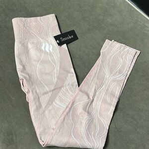 Smoke NWT leggings small mauve with white design throughout thick waistband